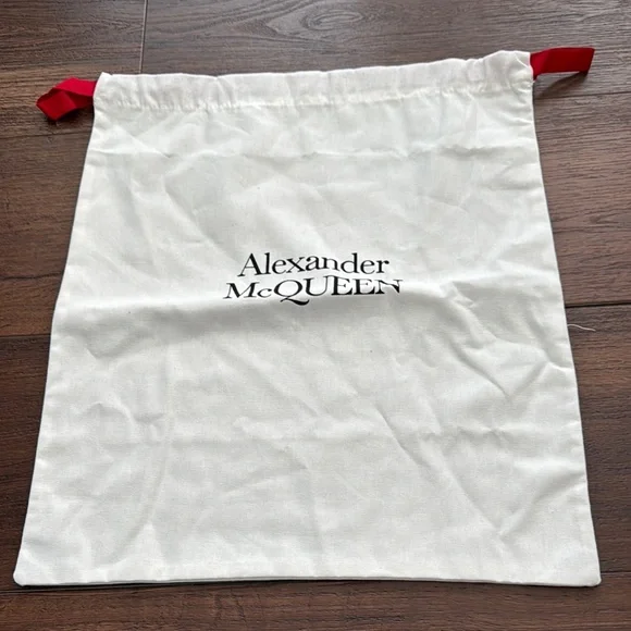 Alexander McQueen Cream Dust Bag with Logo New Alexander McQueen 25.5 main image 4